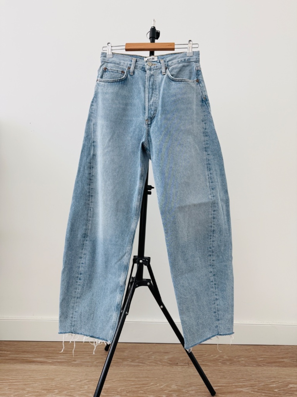 AGOLDE Luna High Rise Barrel Leg Jeans Size 27 – NEW (Retail $270)